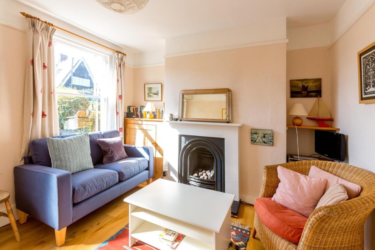 5 Coastguard Cottages Алдебург Екстериор снимка